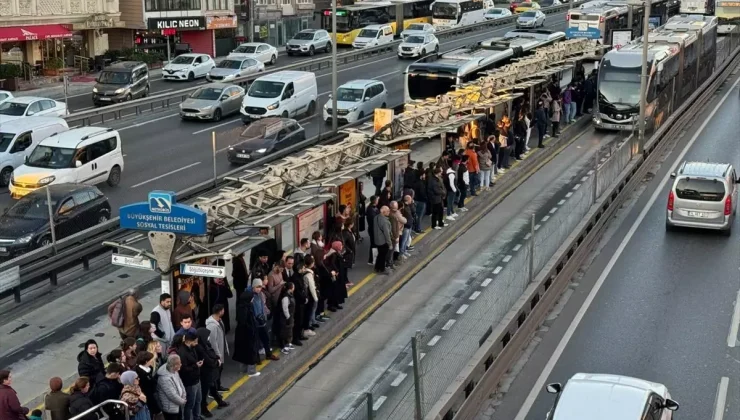 İstanbul’da haftanın ilk iş gününde trafik yoğunluğu yaşanıyor